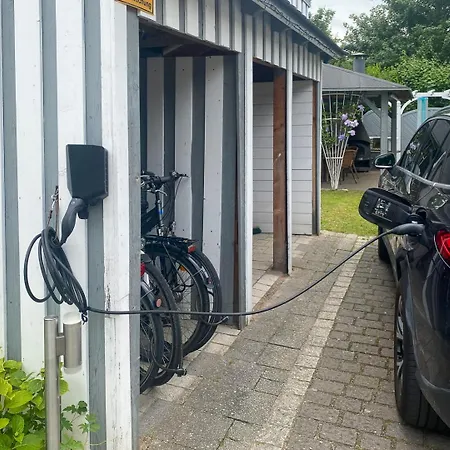 Gross Und Gut Apartamento *